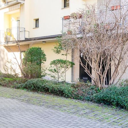 Апартаменты Parma Fiere Studio Con Parcheggio E Balcone Экстерьер фото