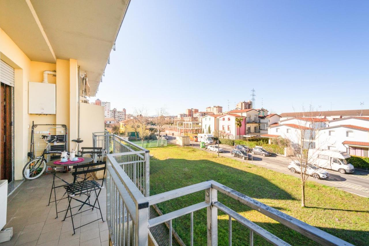 Апартаменты Parma Fiere Studio Con Parcheggio E Balcone Экстерьер фото